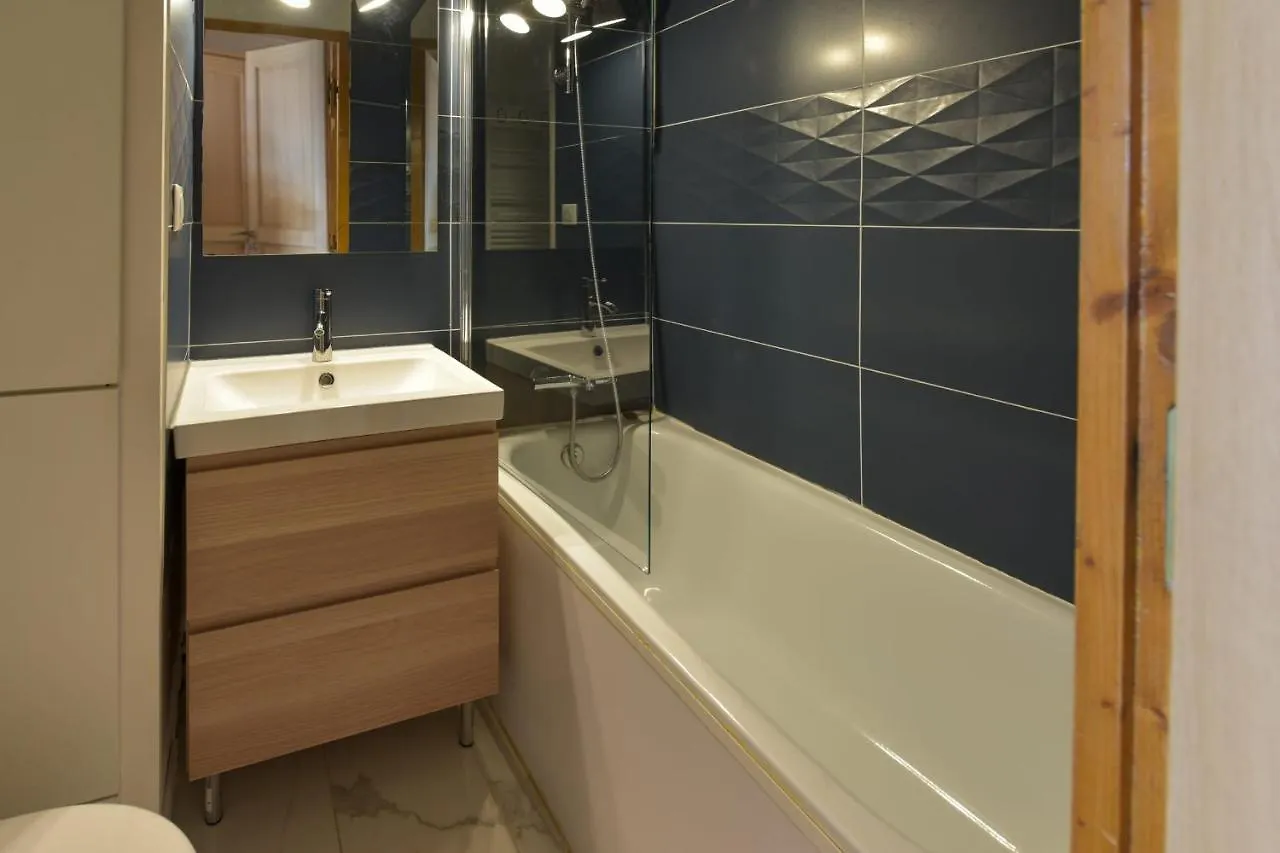 Studio With Panoramic View In Huez - Welkeys Apartment